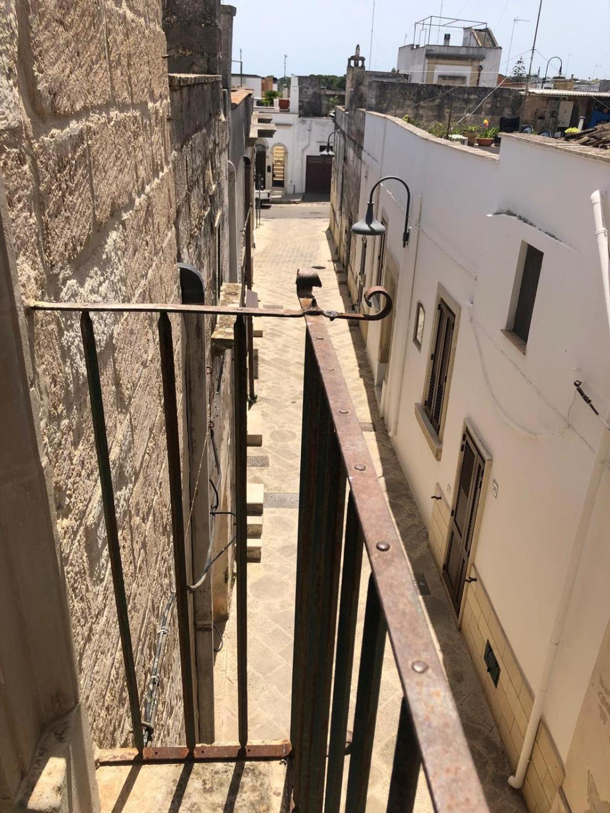 Odegos Monolocali Vico Sant'Antonio Villa Carpignano Salentino Exterior foto
