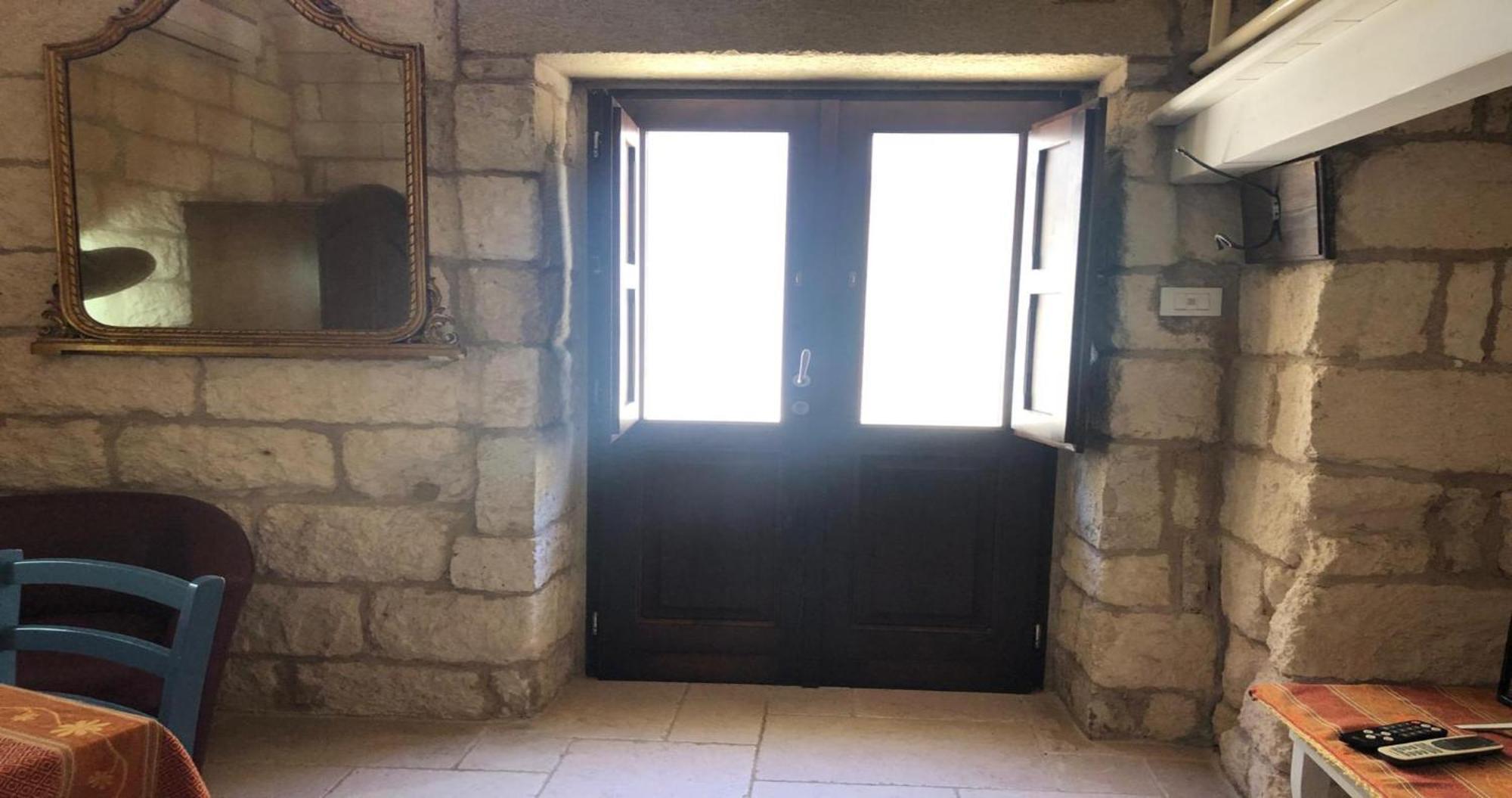 Odegos Monolocali Vico Sant'Antonio Villa Carpignano Salentino Exterior foto